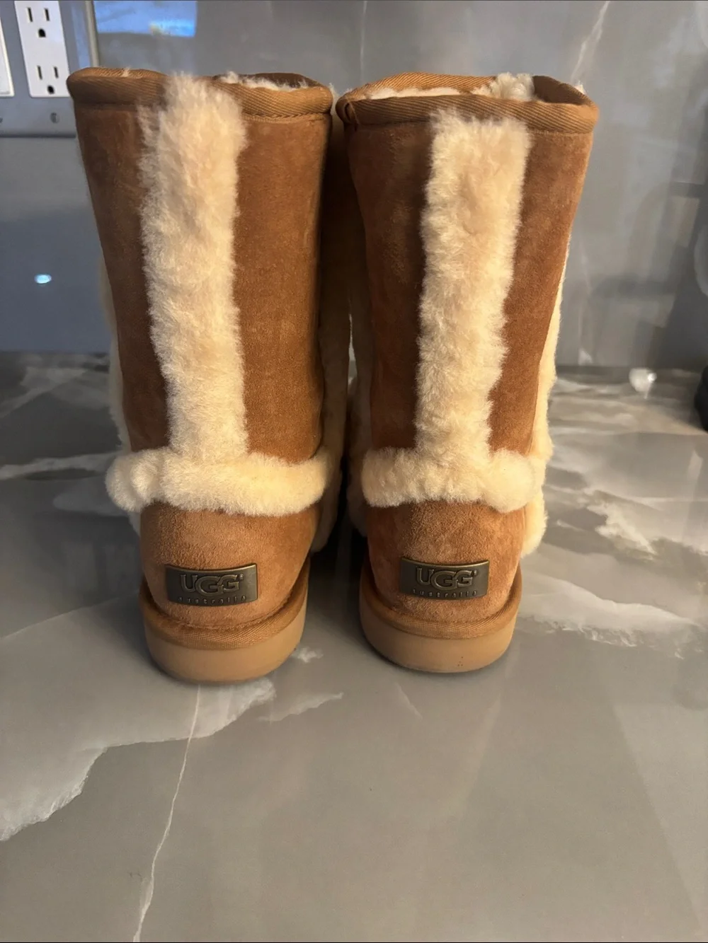 UGG Australia Women's Carter ankle boots
